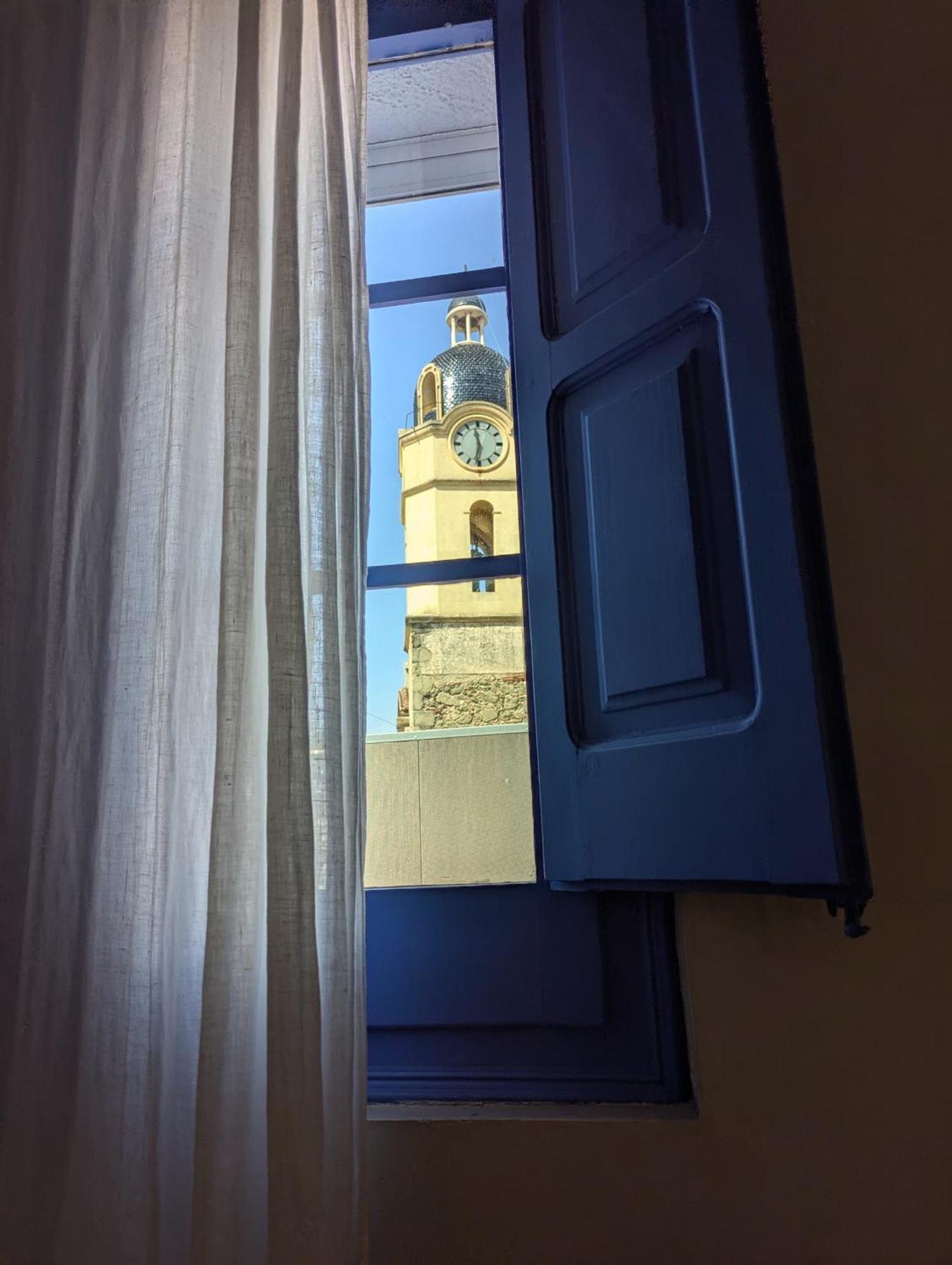 Hostal De La Placa - Hotel Boutique Кабрилс Екстериор снимка